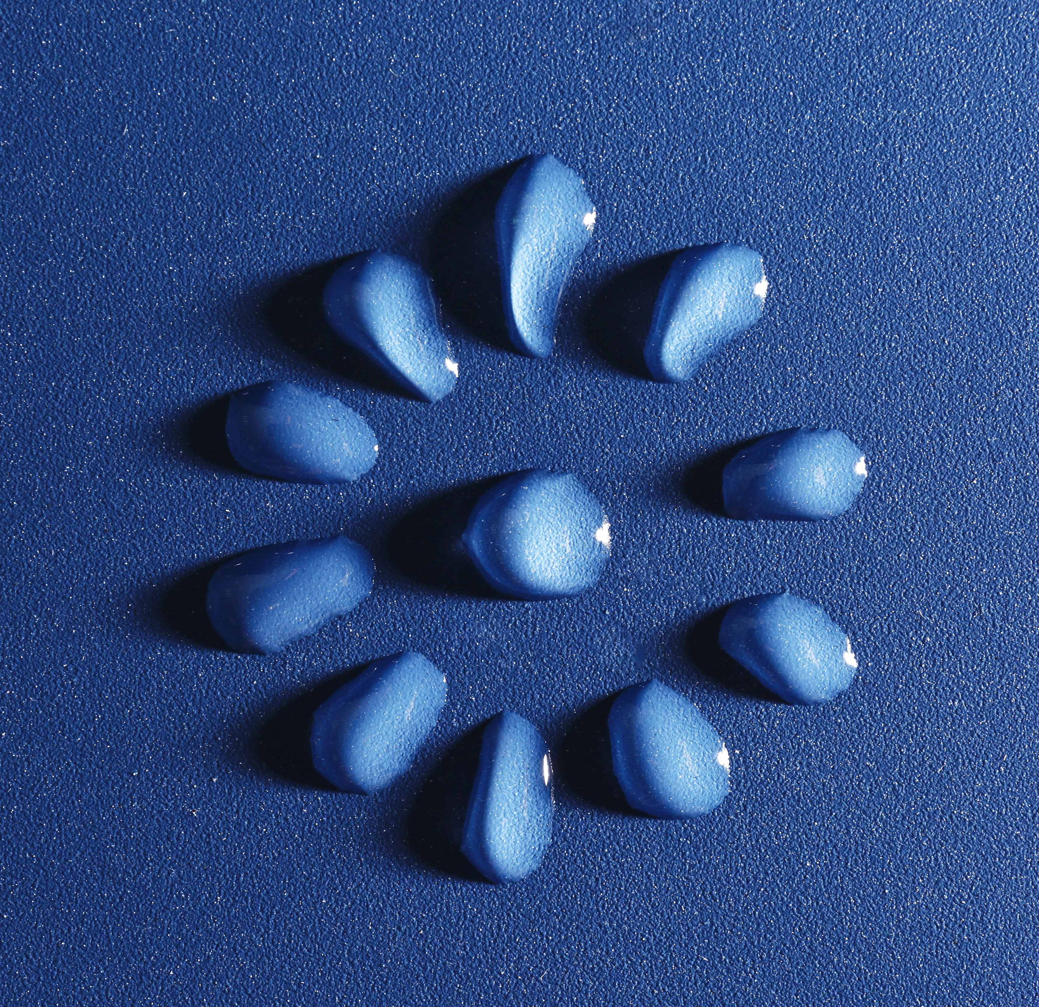 Психология и культурное значение синего цвета